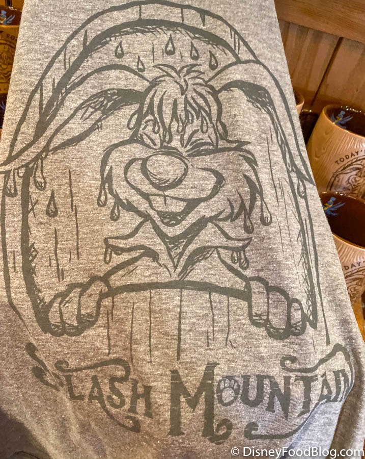 This new splash mountain shirt has a magical surprise the disney food blog