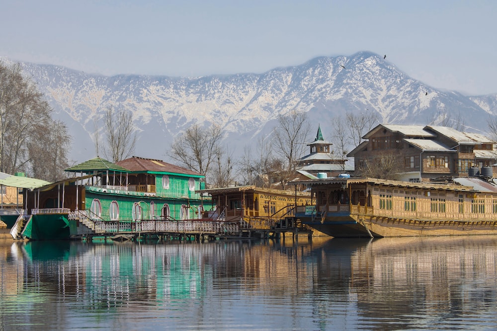 Footsteps on Clouds: Nice Wallpaper: Dal Lake, Srinagar