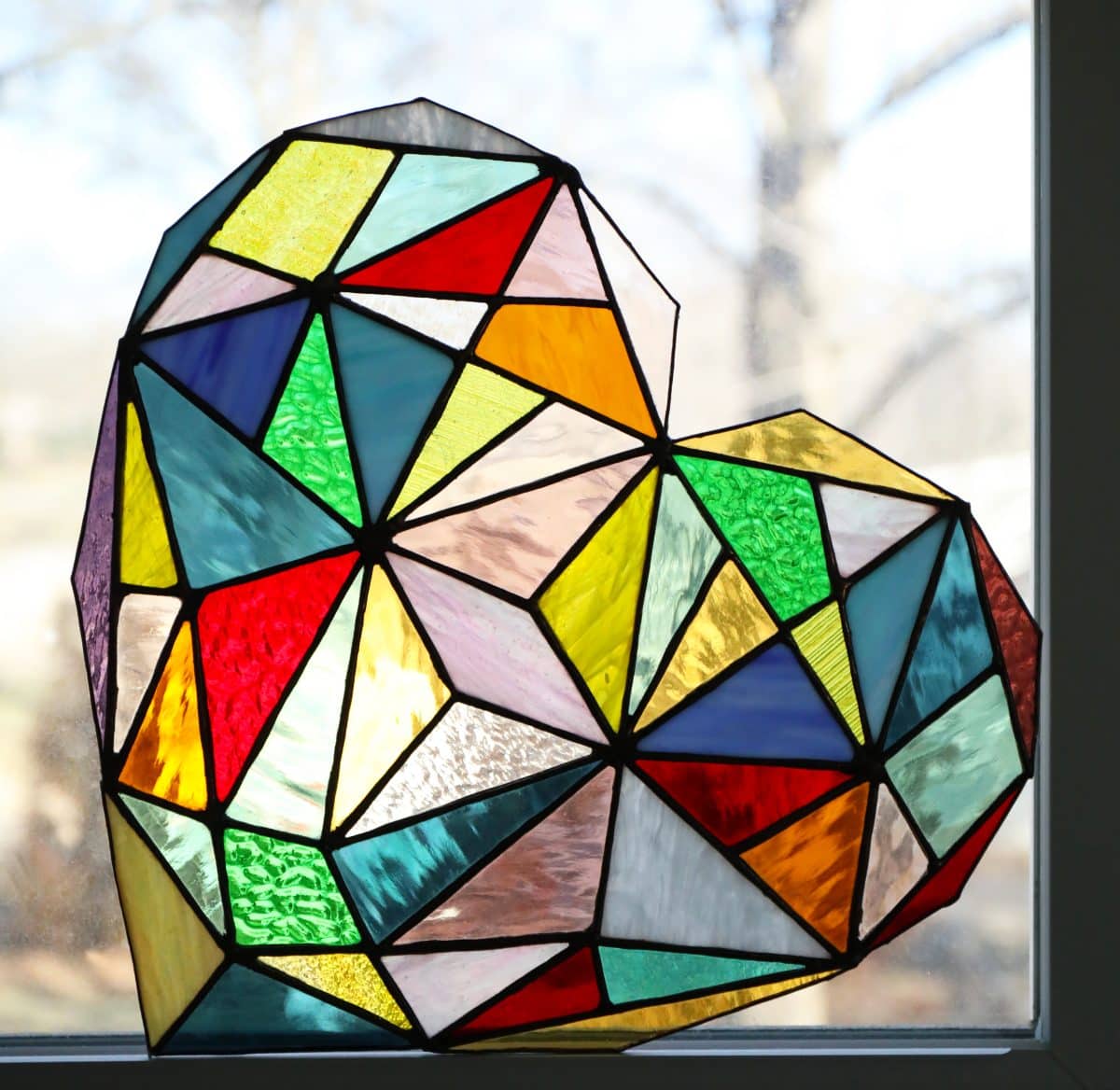 Stained glass heart pattern free