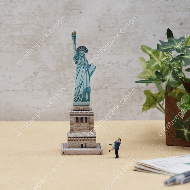 Statue of liberty united states of america mini version