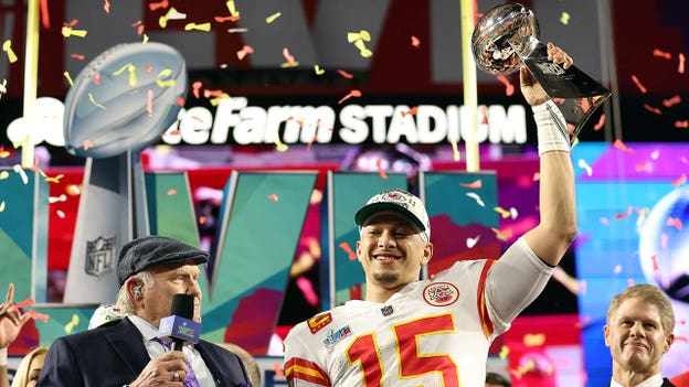 Patrick mahomes leads chiefs to thrilling victory over eagles in super bowl lvii live updates