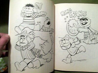 Sesame street super coloring time a very grouchy christmas coloring book