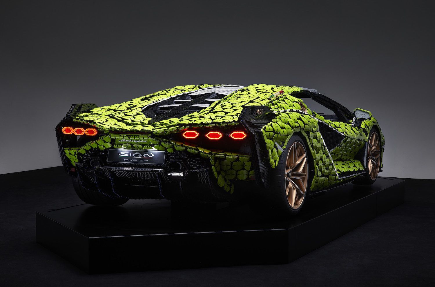 Supreme Lamborghini wallpaper by FISHERK01 - Download on ZEDGE™