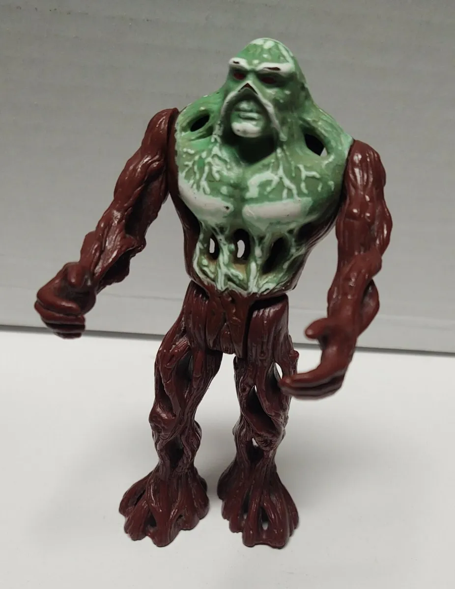 Swamp thing camouflage action figure kenner chest changes color wice water