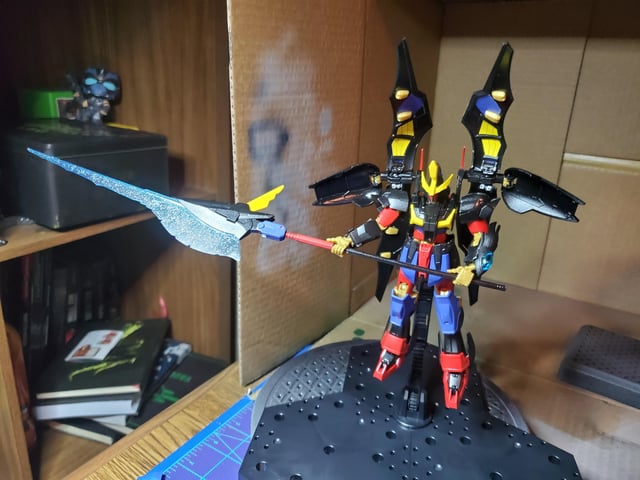 First buildpaint this year i call it livelance turbokat inspired by the jet from my favorite show as a kid swat kats rgunpla