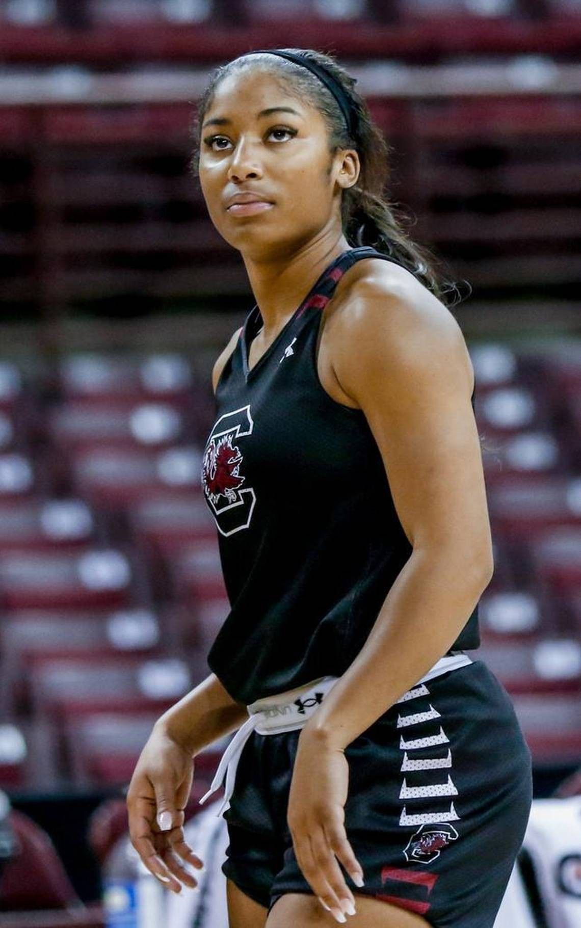 Los Angeles Sparks guard Te'a Cooper (2) poses during media day, Wednesday,  Apr. 27, 2022, in Torrance, Calif Stock Photo - Alamy