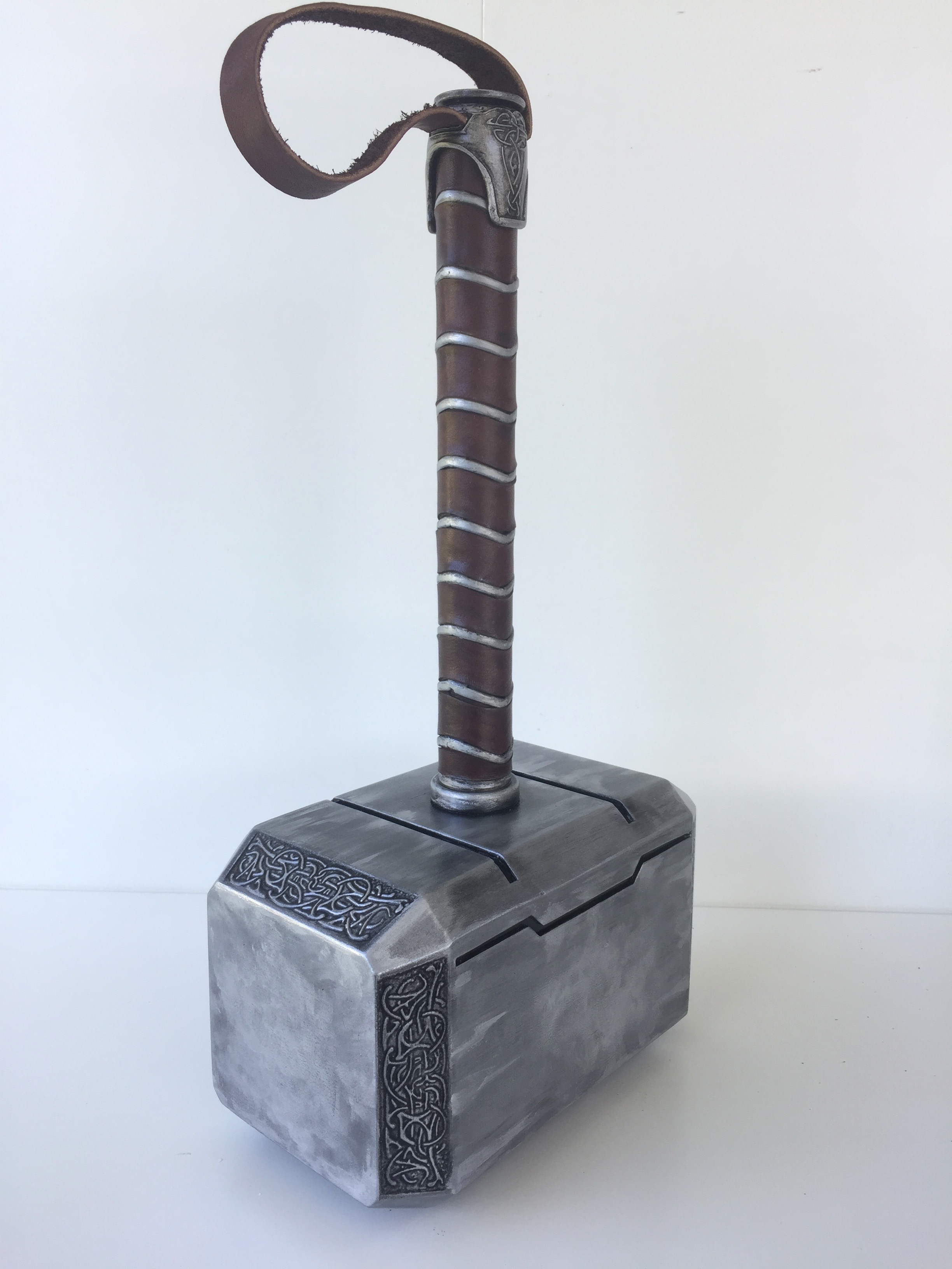 Thors hammer mjolnir build steel rpf costume and prop maker munity