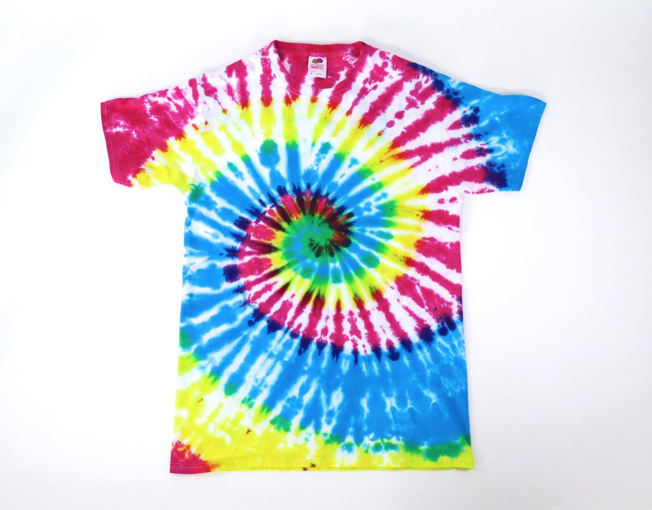 How to tie dye an old white shirt steps with pictures