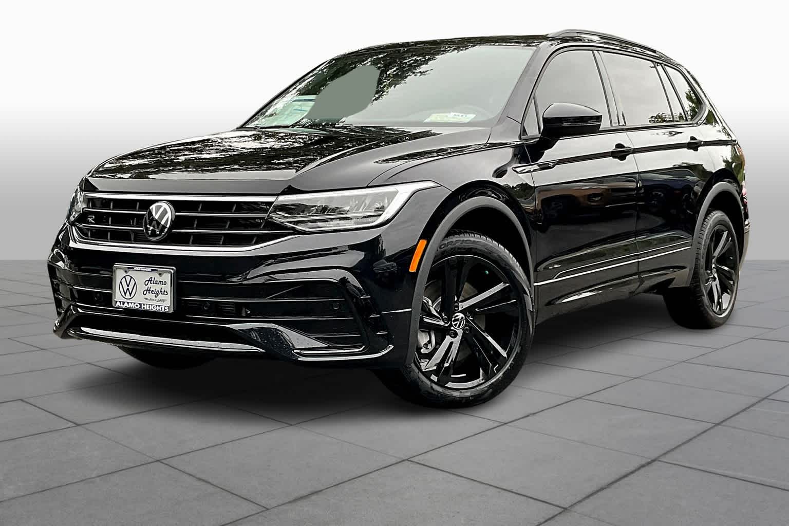 New volkswagen tiguan se r