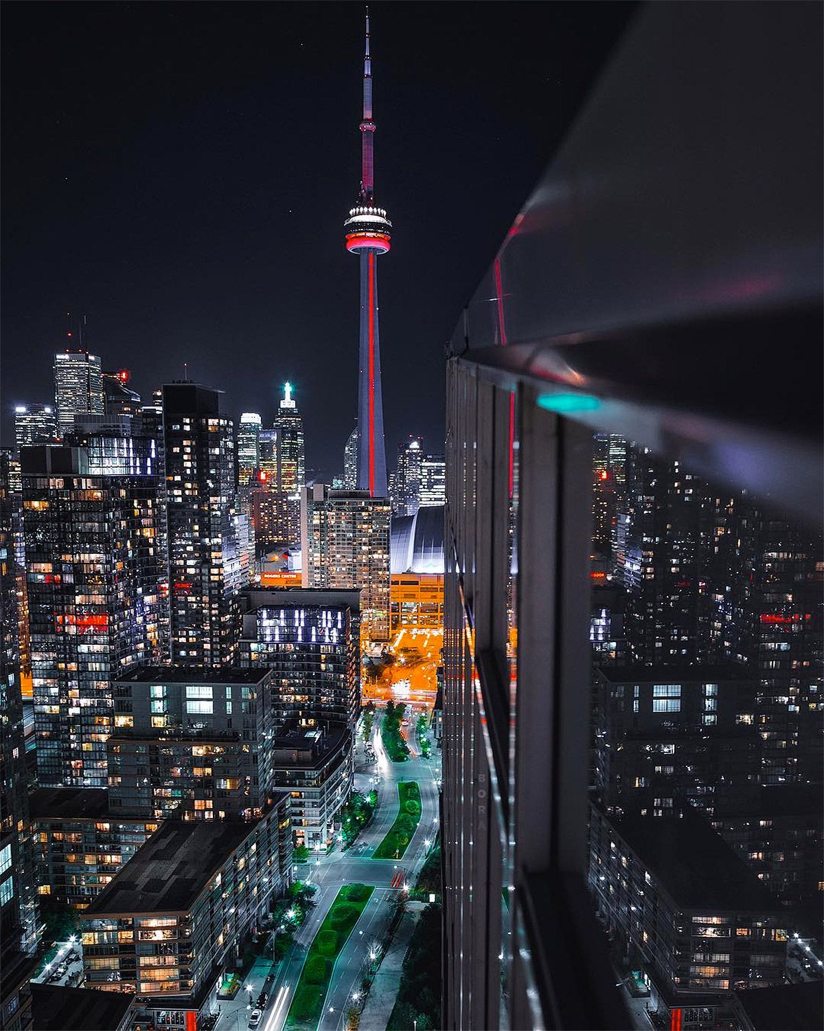 Toronto at night photos by bora â inspiration grid design inspiration photo photography photooftheday urbâ toronto city canada travel toronto photography