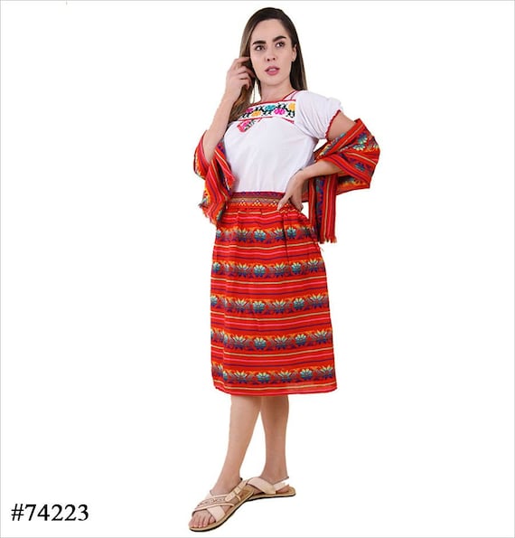 Traje tipico bordado de indita rojo red indita embroidered traditional dress