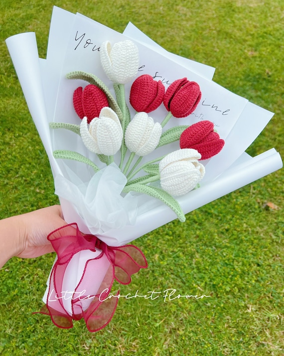 Crochet tulip bouquet hand made flowers personalized gift for mothers day graduationhome decorationknitted tulip flowerforever flower