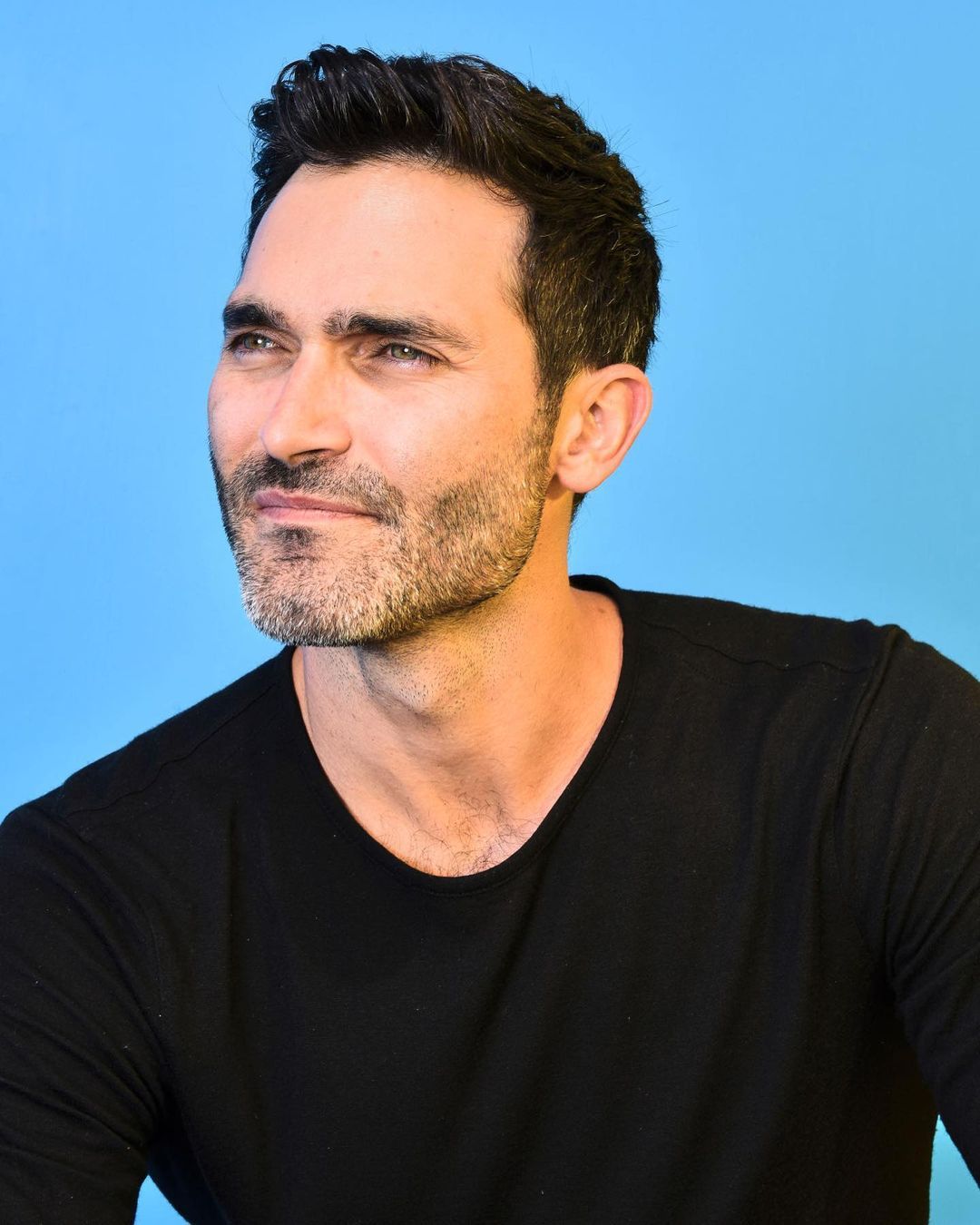 Download Free 100 + tyler hoechlin photoshoot