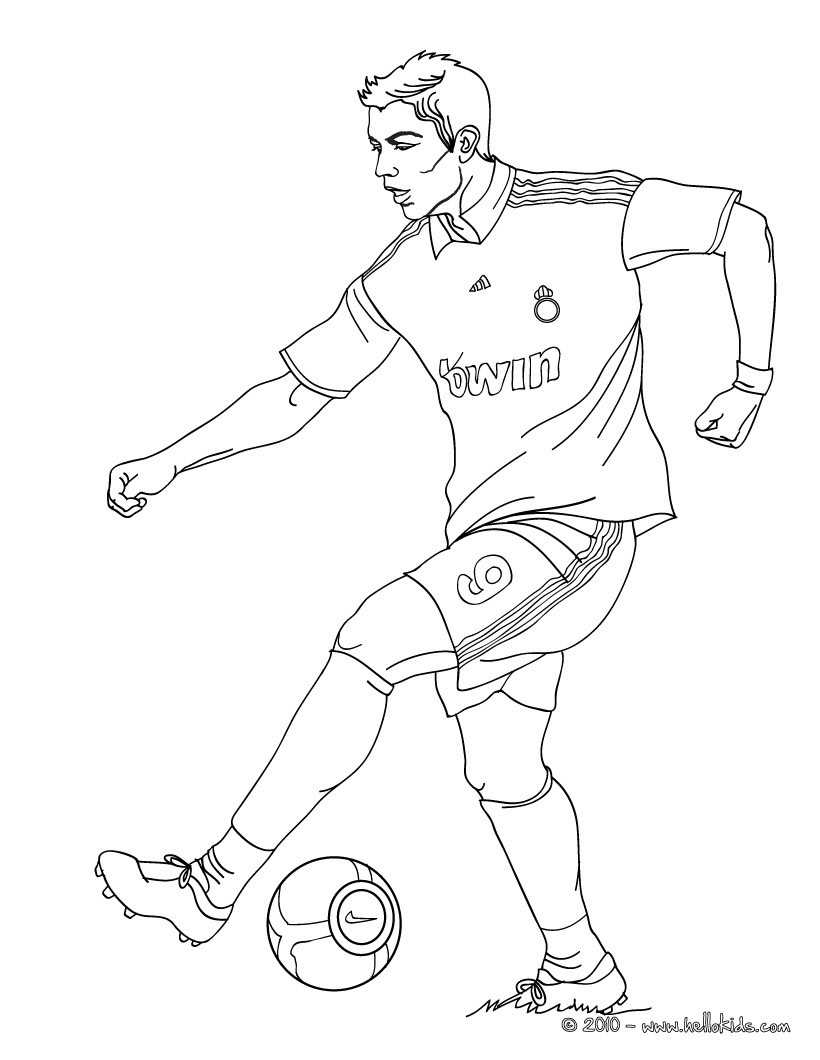 Christiano ronaldo playing soccer coloring pages