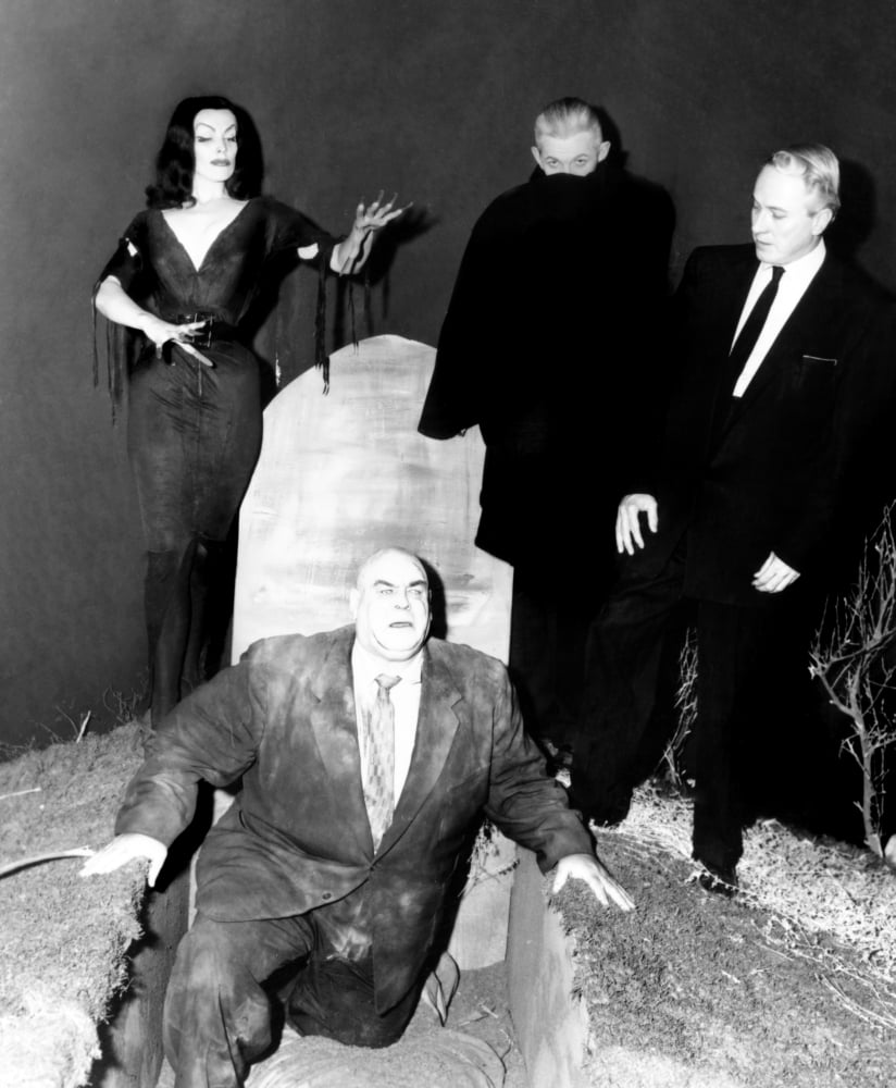 Plan from outer space vampira maila nurmi tor johnson in grave dr tom mason bela lugosis double criswell photo print x