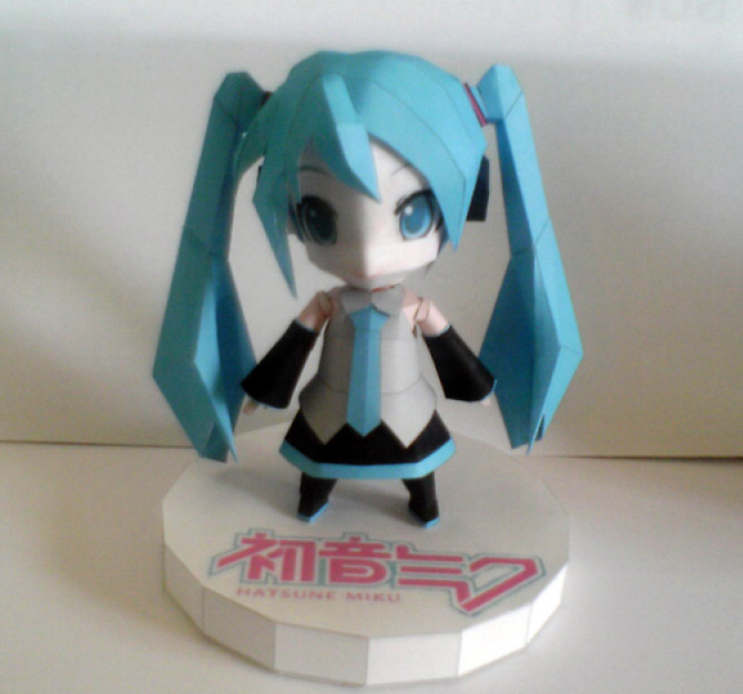 Hatsune miku papercraft