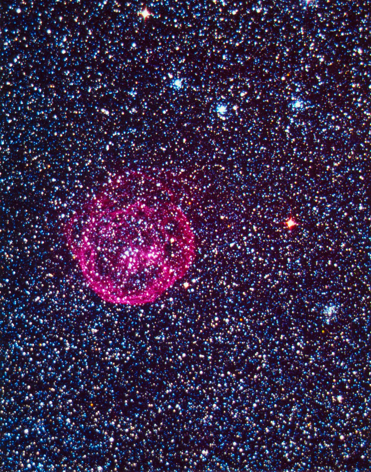 N superbubble nebula in the lmc deutschland