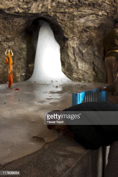 Amarnath cave photos and premium high res pictures