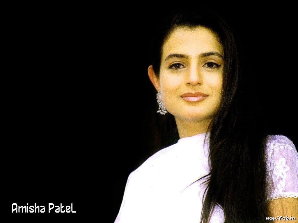 Download Free 100 + wallpaper of amisha patel latest