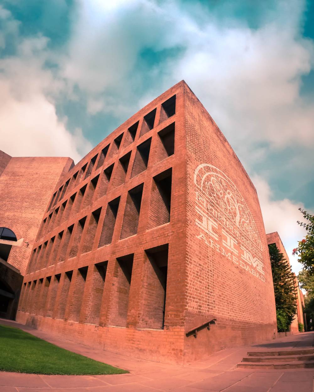 A walk through iim ahmedabad