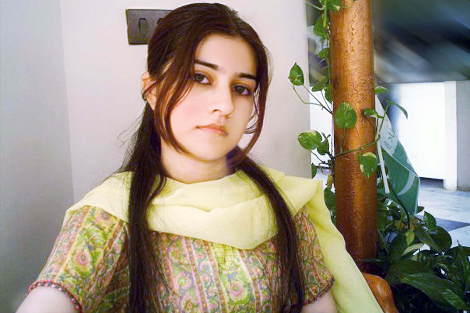 Pakistani girl wallpaper for puter pakistani girl women women seeking men