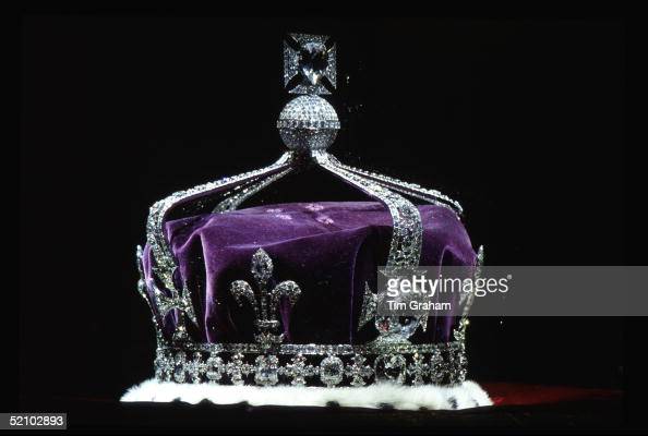 Kohinoor diamond crown photos and premium high res pictures