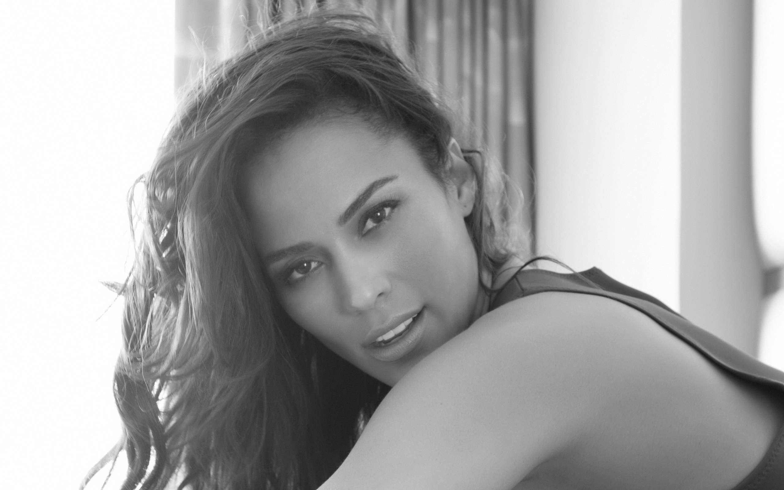 Paula patton hd paper