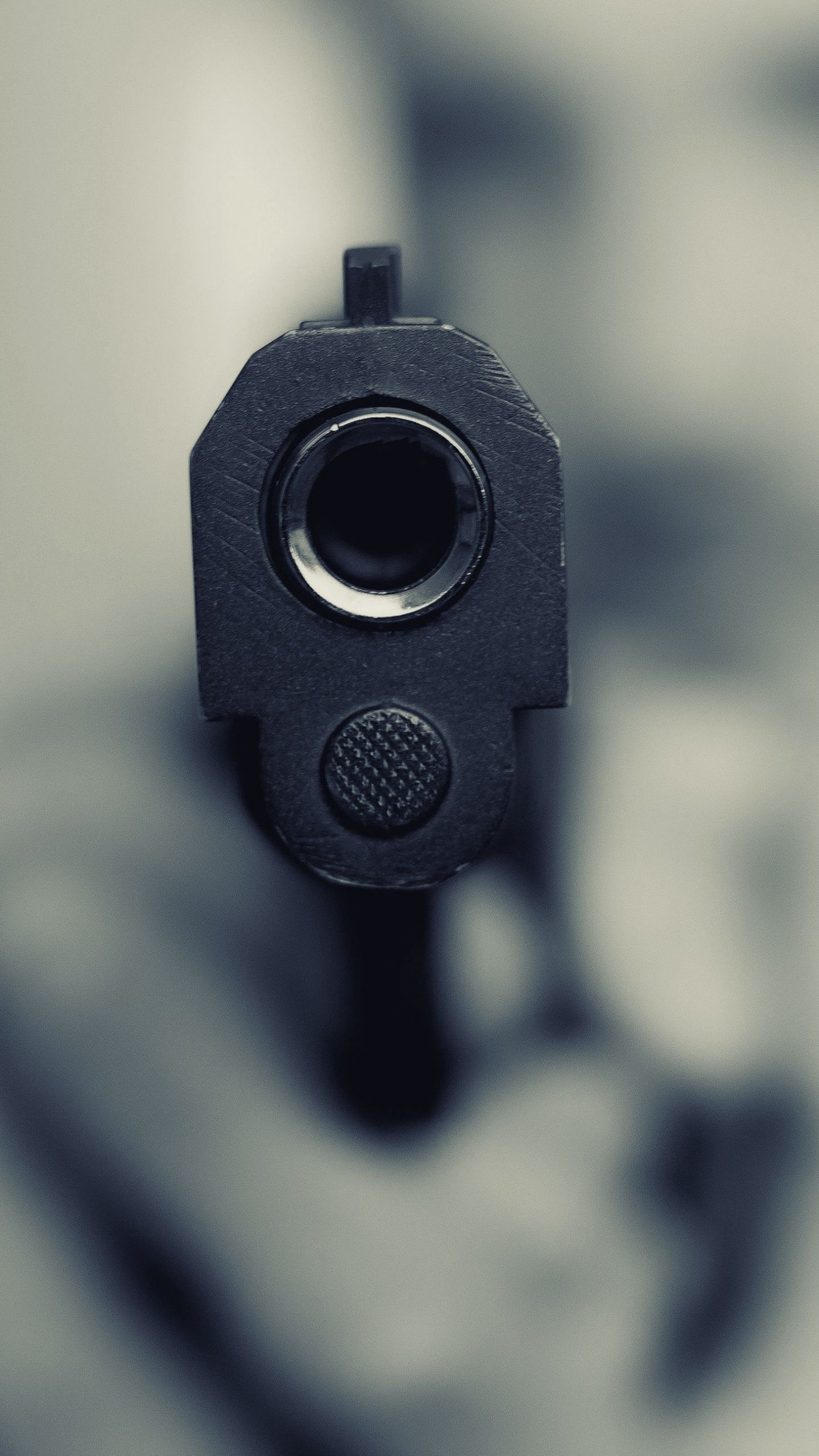 Download wallpaper x pistol gun close up blur qhd samsung galaxy s s edge note lg g x hd background