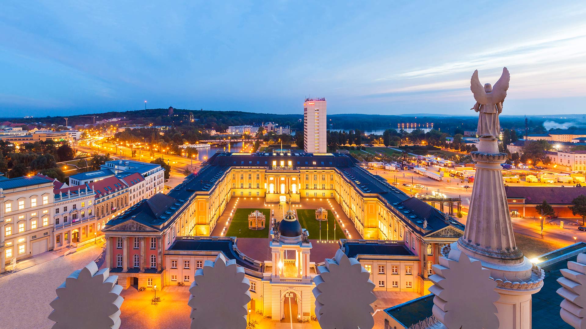 Potsdam stadtschloss â bing wallpaper download