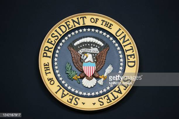 Presidential seal photos and premium high res pictures