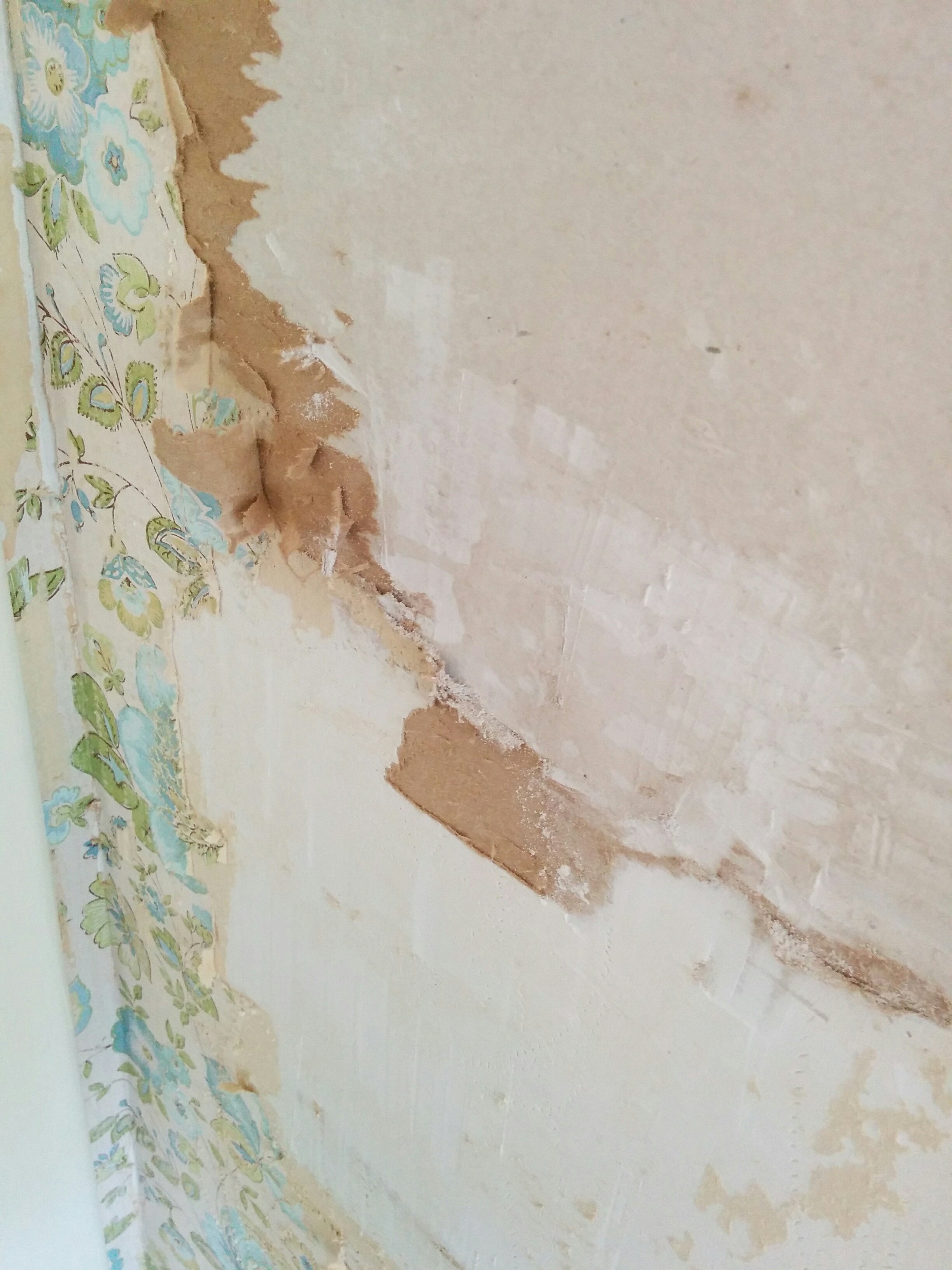 Looks like brown cardboard under wallpaper rhomeimprovement