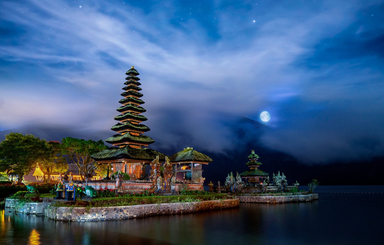 Wallpaper landscape night lake the moon bali indonesia temple pura ulun danu bro pura ulun danu images for desktop section ððµðð