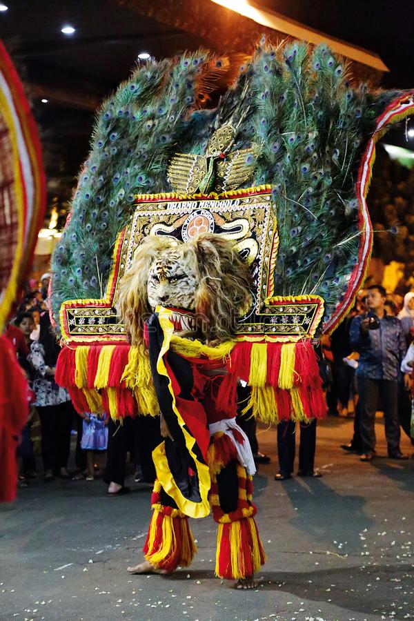 Reog ponorogo ein traditioneller indonesischer tanz redaktionelles stockfotografie