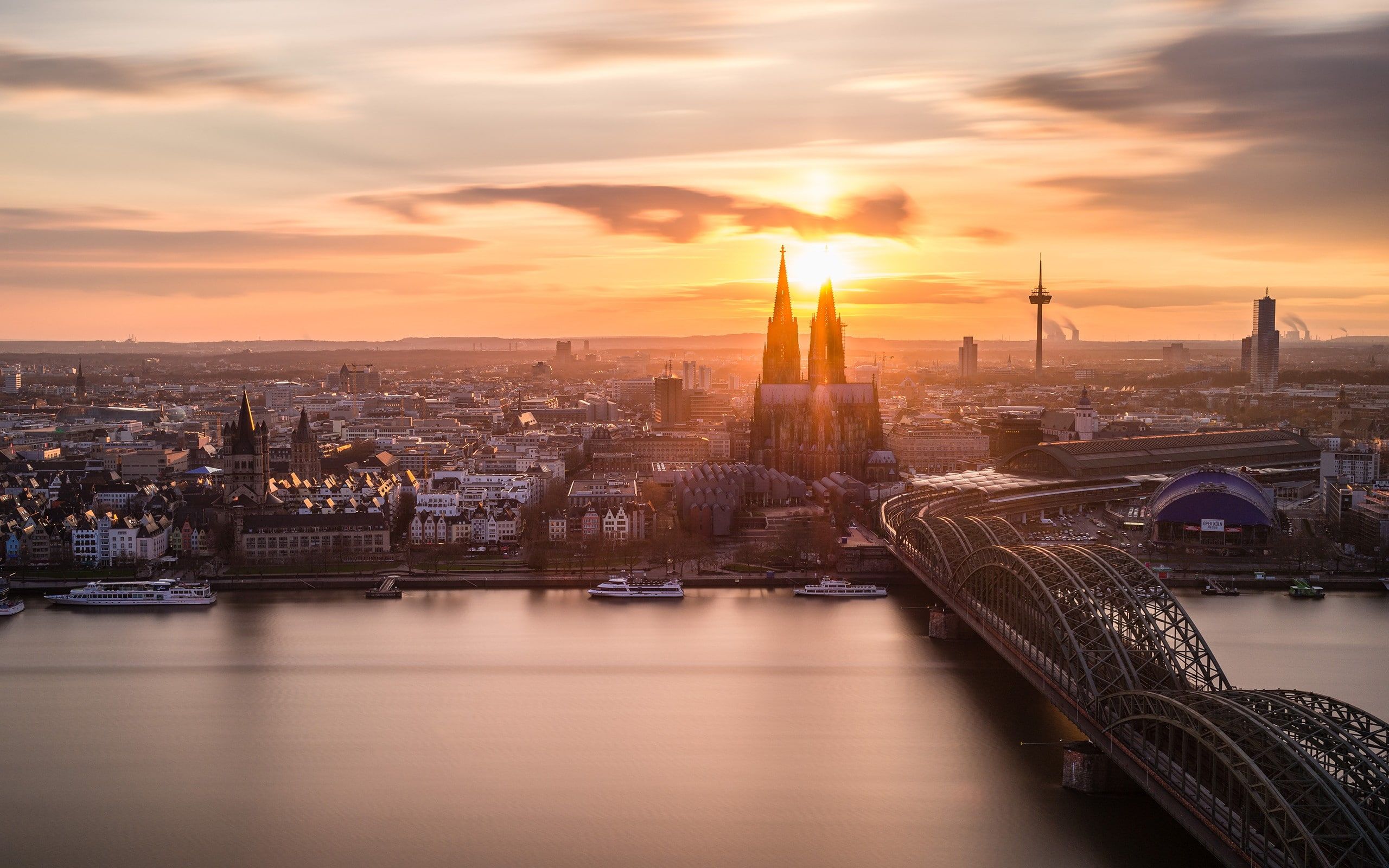 Cologne kãln germany sunset cologne cathedral rhein k wallpaper hdwallpaper desktop facebook cover photos architecture wallpaper background