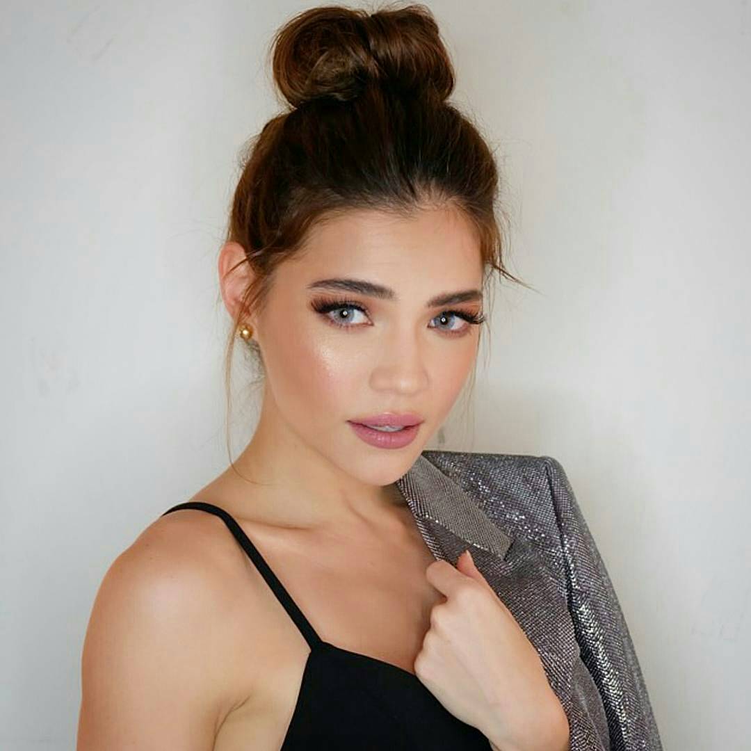 Rhian ramos wallpapers