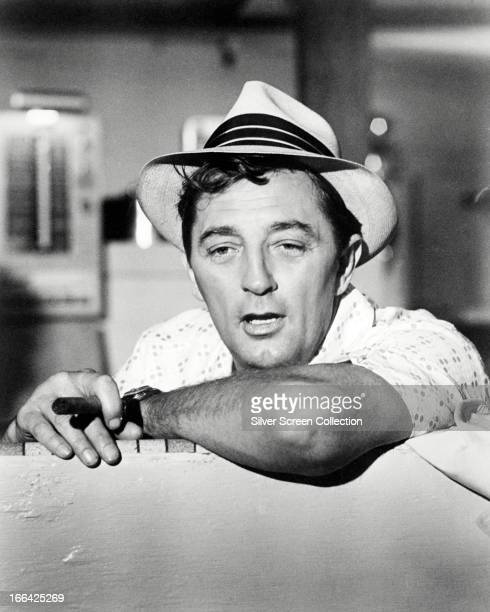 Robert mitchum photos and premium high res pictures