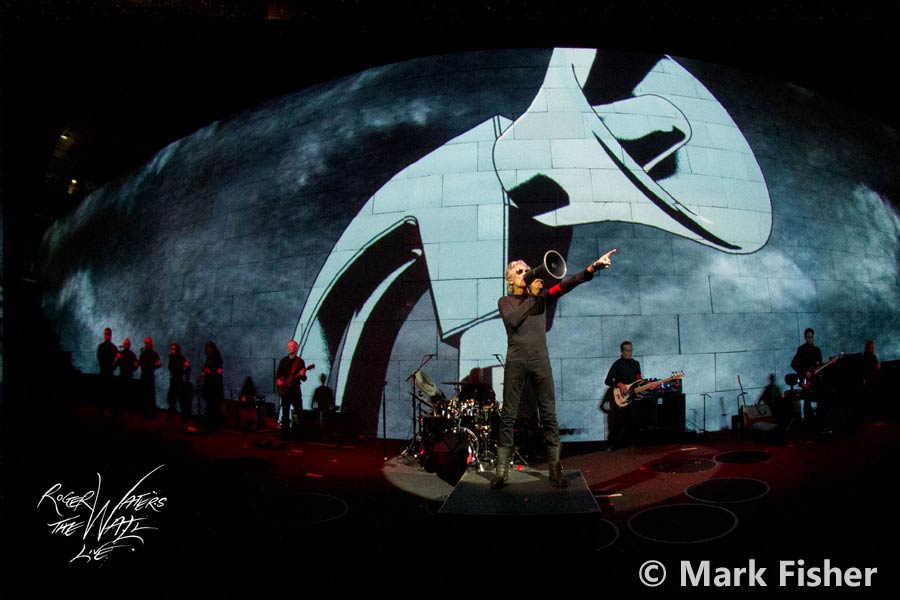 Roger waters the wall â desktop wallpaper pulse spirit