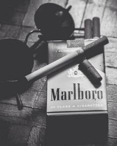 Rokok eas gambar wallpaper estetika hitam wallpaper ponsel