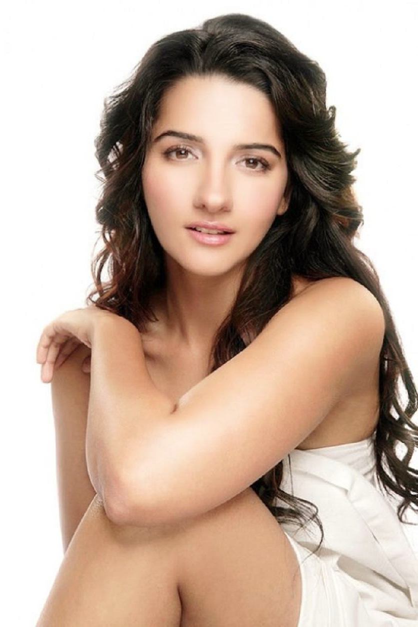 Shruti seth photos channel hippi