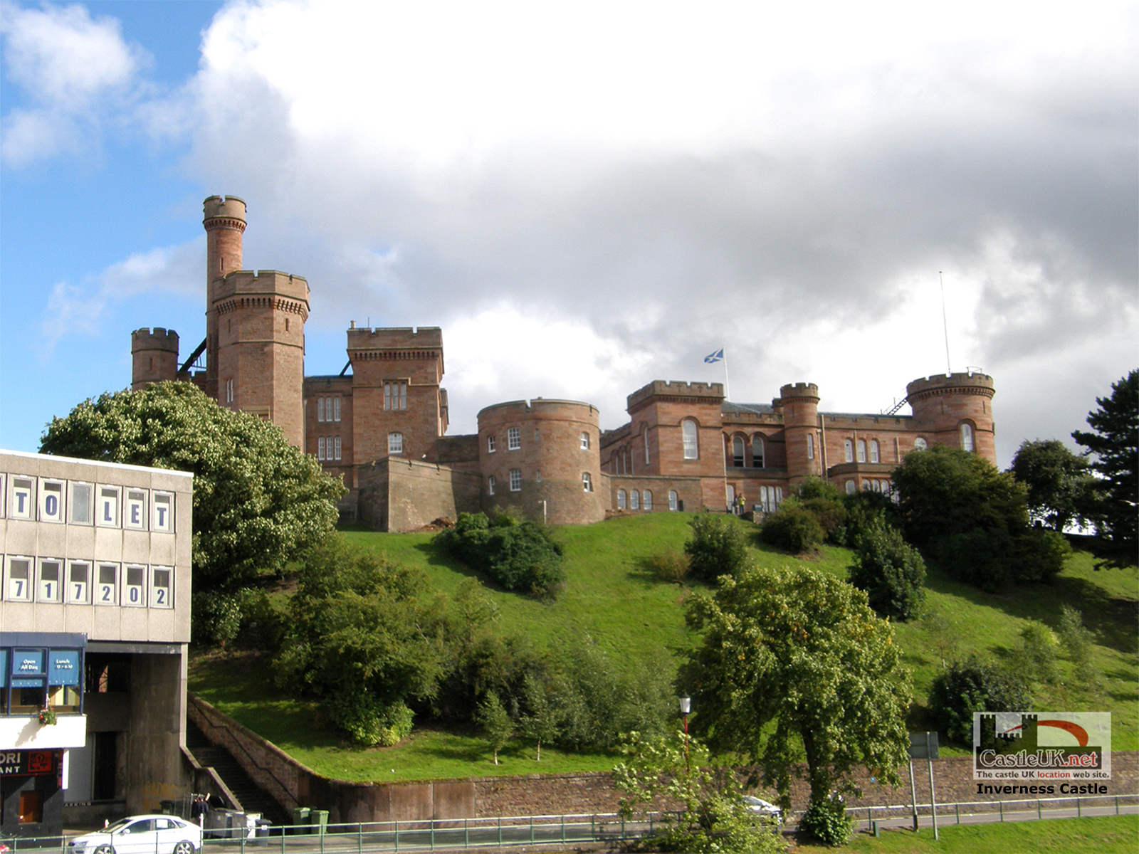 Download free inverness castle computer desktop wallpaper scottish picture image of scotland for august from castle uk