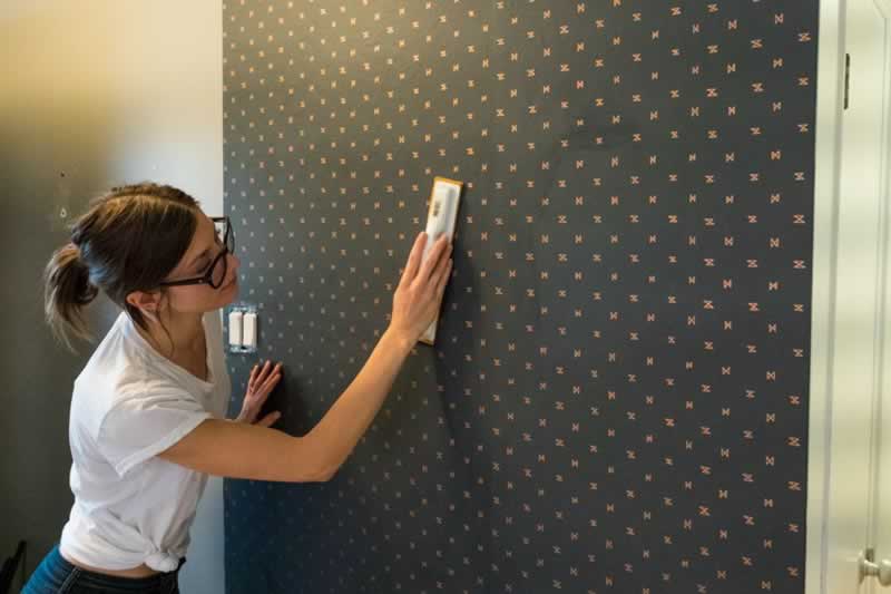 Tips for diy hanging wallpaper â handyman tips