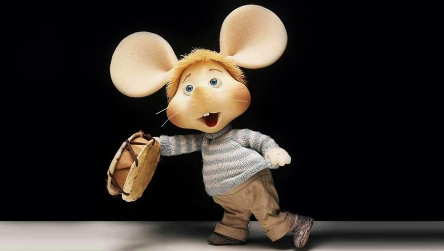 Topo gigio dancing