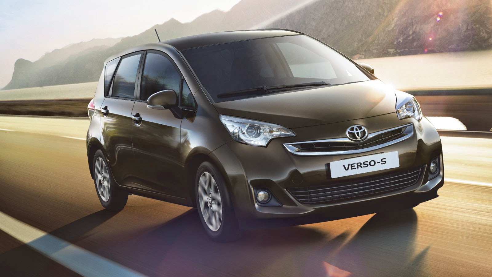 Toyota verso wallpapers