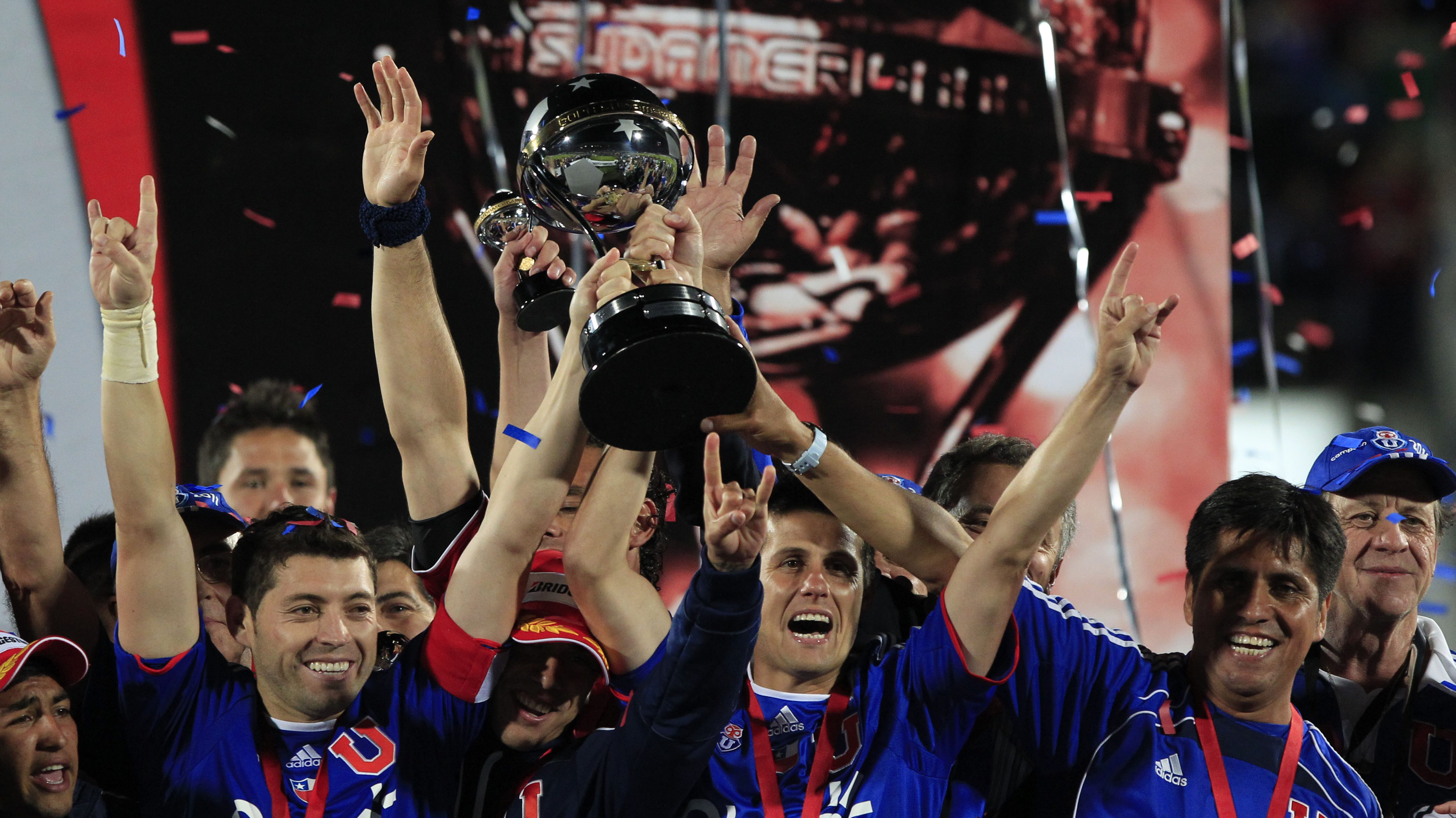 Universidad de chile campeãn de la copa sudamericana repaso a los jugadores que estuvieron en la cancha para levantar el trofeo