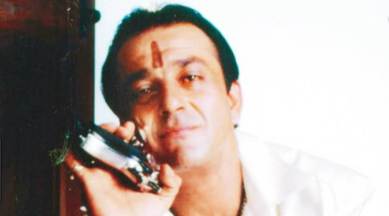 In vaastav a menacing and vulnerable sanjay dutt entertainment newsthe indian express