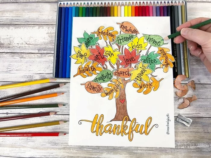 Free printable thankful tree and leaves to color