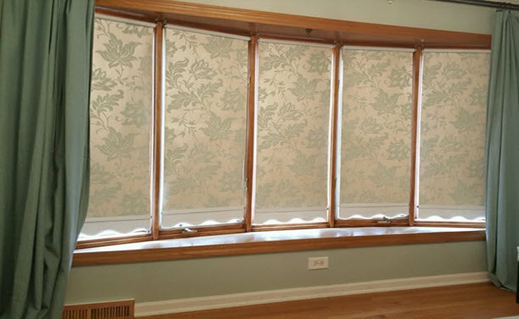 How to design beautiful roller shades with wallpaper