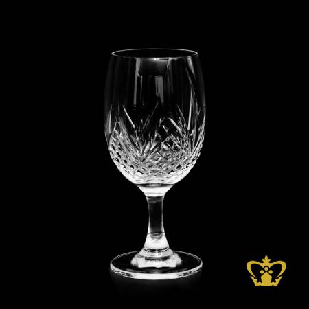 Buy stunning wine glass with a pattern of diamond and leaf cuts handcrafted around elegant crystal glass collection oz in dubai abu dhabi uae