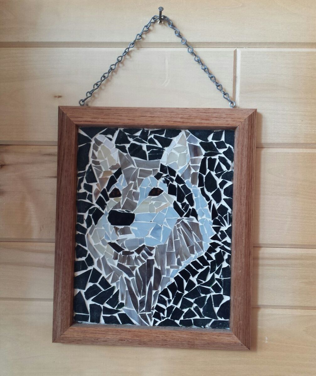 Vtg gray timber wolf stained glass oak framed mosaic northwood wildlife art