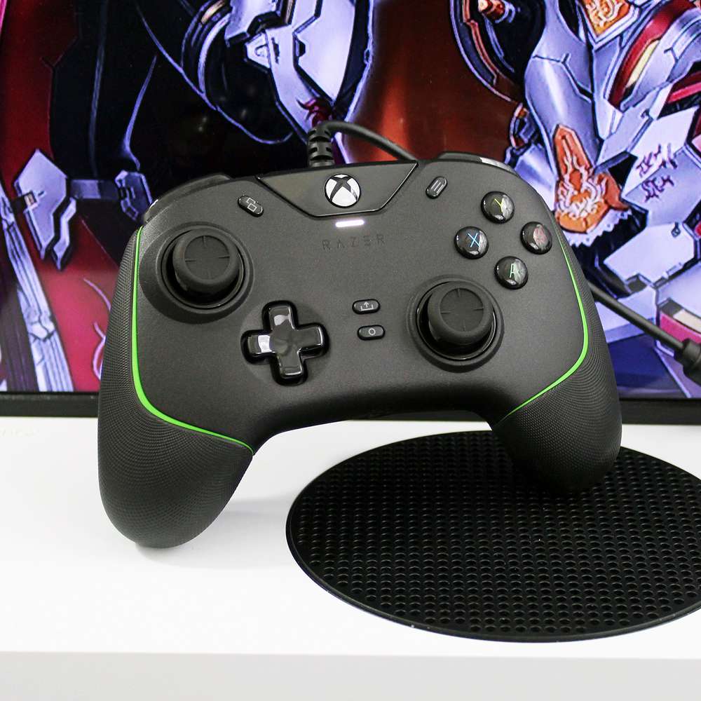 Razer wolverine v xbox series xs controller review mechanical buttons trigger locks and more